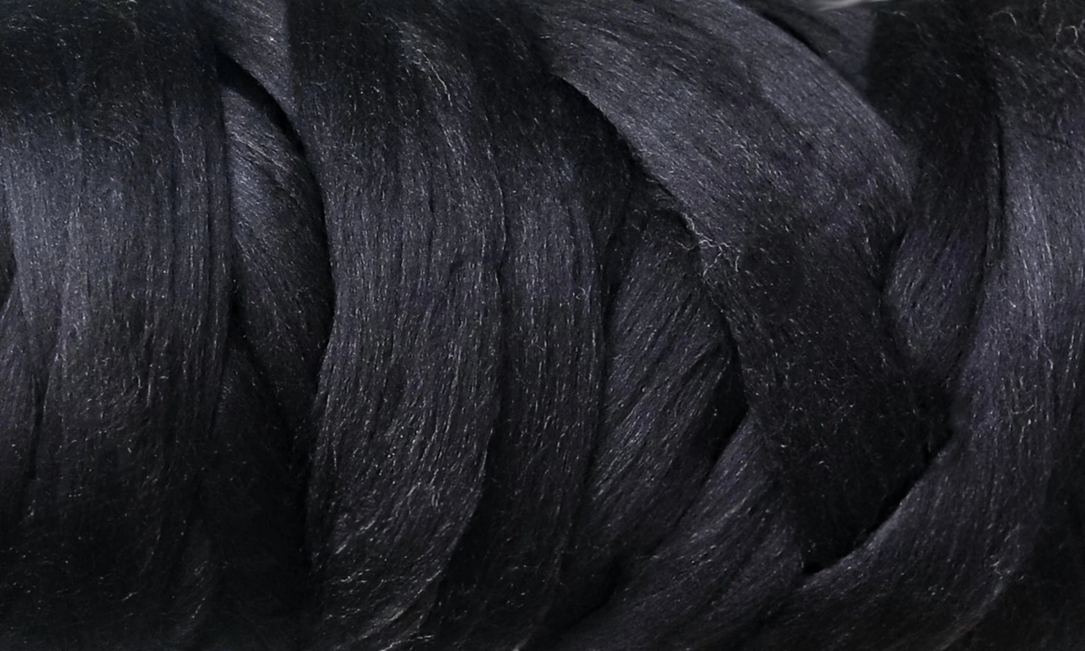 Merino lux - Black ( W333 ), 50 g