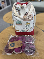 Keskikokoinen käsihihnallinen projektipussi nyörillä