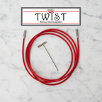ChiaoGoo TWIST Red Large [L] -vaihtokaapeli (5,50–10,00 mm puikoille). Täysin muistiton nailonpäällysteinen teräsvaijeri sujuvaan ja kestävään neulontaan.
