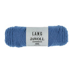Lang Yarns Jawoll – Sukkalankojen klassikko ja kestävyyden salaisuus.
75 % puhdasta uutta villaa (Patagonian Corriedale), 25 % polyamidia
50 g = n. 210 m (Fingering-vahvuus)
Kerän sisällä on 5 gramman vahvikelankarulla samassa sävyssä.