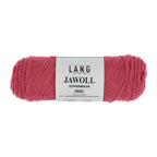Lang Yarns Jawoll – Sukkalankojen klassikko ja kestävyyden salaisuus.
75 % puhdasta uutta villaa (Patagonian Corriedale), 25 % polyamidia
50 g = n. 210 m (Fingering-vahvuus)
Kerän sisällä on 5 gramman vahvikelankarulla samassa sävyssä.