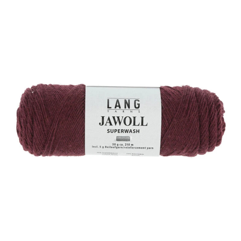 Lang Yarns Jawoll – Sukkalankojen klassikko ja kestävyyden salaisuus.
75 % puhdasta uutta villaa (Patagonian Corriedale), 25 % polyamidia
50 g = n. 210 m (Fingering-vahvuus)
Kerän sisällä on 5 gramman vahvikelankarulla samassa sävyssä.