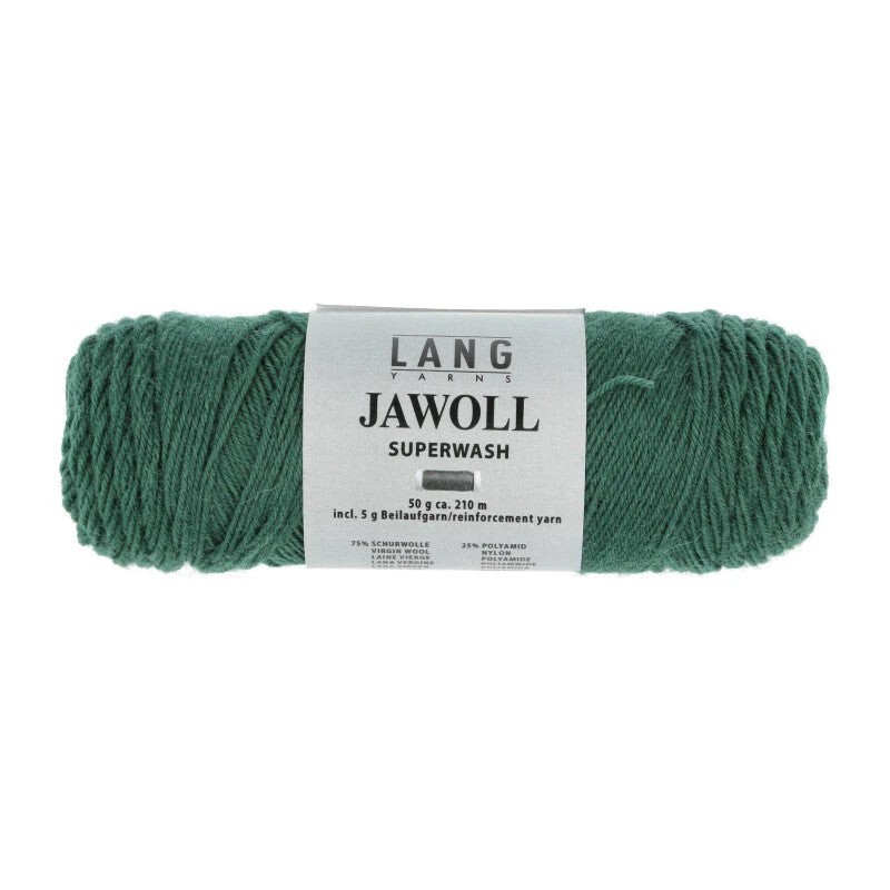 Lang Yarns Jawoll – Sukkalankojen klassikko ja kestävyyden salaisuus.
75 % puhdasta uutta villaa (Patagonian Corriedale), 25 % polyamidia
50 g = n. 210 m (Fingering-vahvuus)
Kerän sisällä on 5 gramman vahvikelankarulla samassa sävyssä.