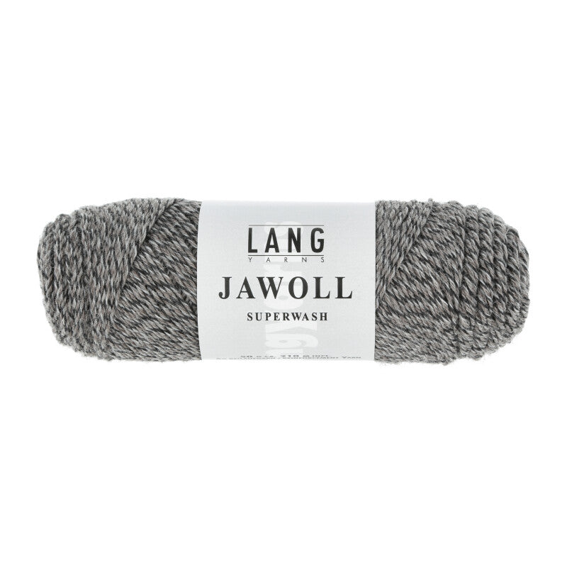 Lang Yarns Jawoll – Sukkalankojen klassikko ja kestävyyden salaisuus.
75 % puhdasta uutta villaa (Patagonian Corriedale), 25 % polyamidia
50 g = n. 210 m (Fingering-vahvuus)
Kerän sisällä on 5 gramman vahvikelankarulla samassa sävyssä.