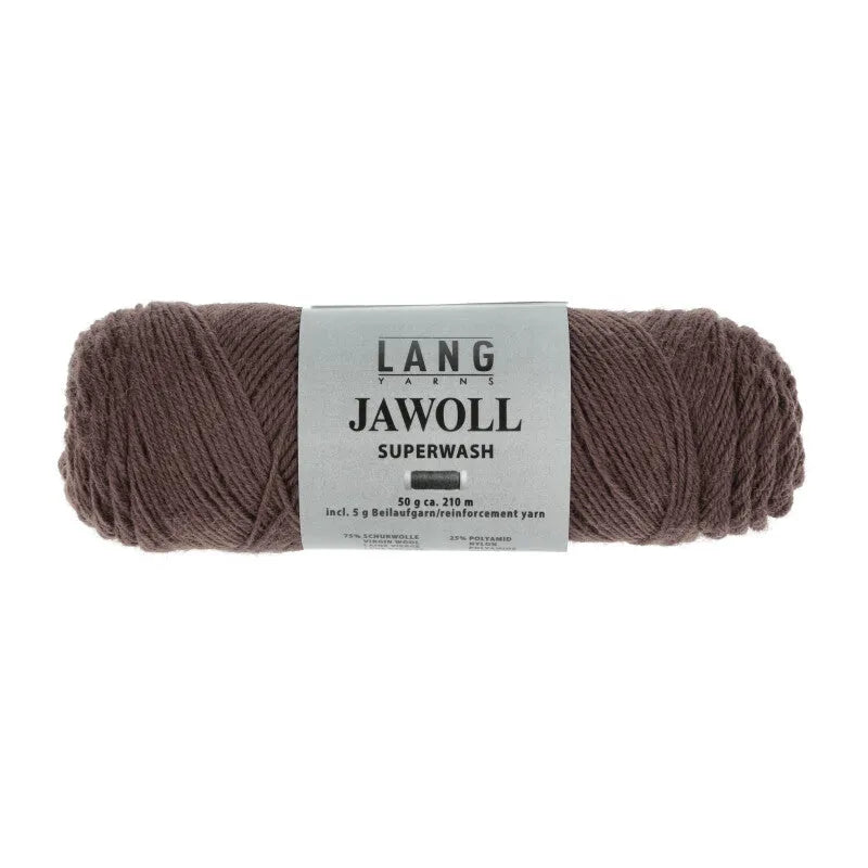 Lang Yarns Jawoll – Sukkalankojen klassikko ja kestävyyden salaisuus.
75 % puhdasta uutta villaa (Patagonian Corriedale), 25 % polyamidia
50 g = n. 210 m (Fingering-vahvuus)
Kerän sisällä on 5 gramman vahvikelankarulla samassa sävyssä.