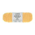 Lang Yarns Jawoll – Sukkalankojen klassikko ja kestävyyden salaisuus.
75 % puhdasta uutta villaa (Patagonian Corriedale), 25 % polyamidia
50 g = n. 210 m (Fingering-vahvuus)
Kerän sisällä on 5 gramman vahvikelankarulla samassa sävyssä.