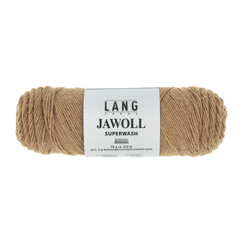 Lang Yarns Jawoll – Sukkalankojen klassikko ja kestävyyden salaisuus.
75 % puhdasta uutta villaa (Patagonian Corriedale), 25 % polyamidia
50 g = n. 210 m (Fingering-vahvuus)
Kerän sisällä on 5 gramman vahvikelankarulla samassa sävyssä.