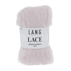 Lang Yarns Lace kutsuu luomaan neuleita, jotka tuntuvat yhtä upeilta kuin näyttävät. 58 % Superkid Mohair (hienointa laatua), 42 % Silkki
310 m / 25 g