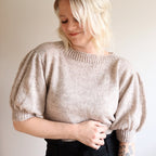 Nyt on juhlat valmiina! Hannemari Lehtosen (Hannemari Design) suunnittelema Alize-pusero on kevyt, juhlava ja upea lisä vaatekaappiisi. 