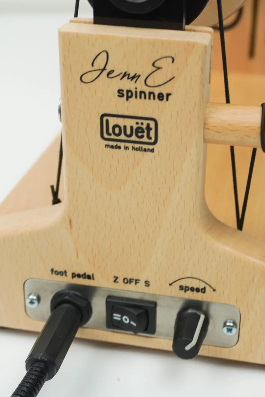 Louet Jenn-E sähkörukki -laukulla