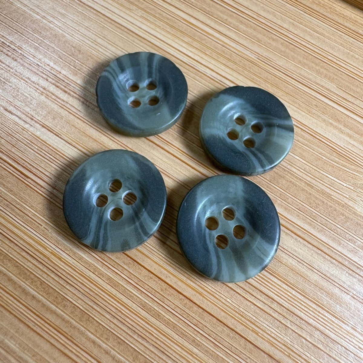 Nappi ∅15 mm, marmoroitu vihreä -