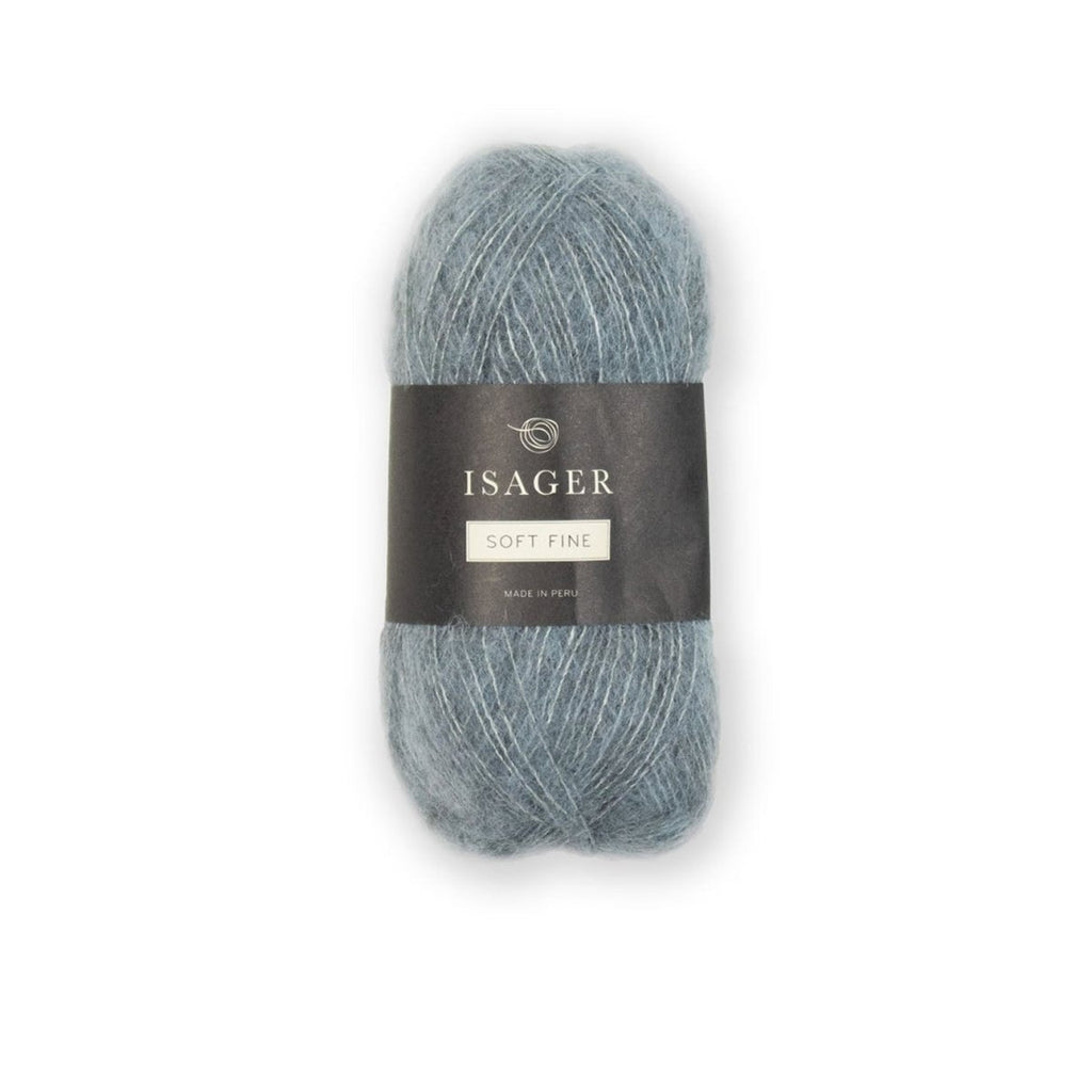 Isager Soft Fine 25 g – Ylellistä alpakkaa, silkkiä ja jakkia (150 m / 25 g). "Isagerin kashmir" tuo neuleeseen utuisen pehmeyden. Tilaa lanka heti!