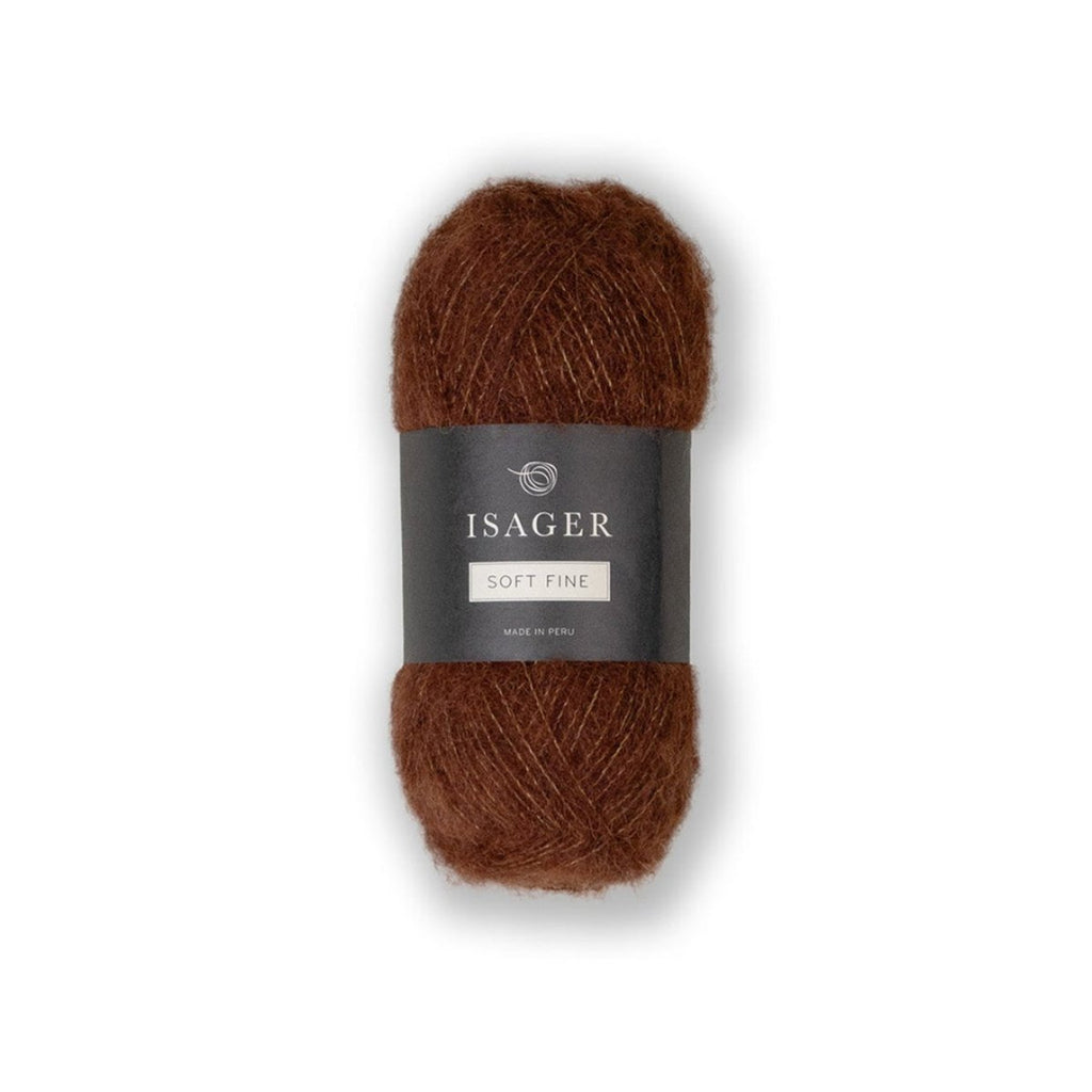 Isager Soft Fine 25 g – Ylellistä alpakkaa, silkkiä ja jakkia (150 m / 25 g). "Isagerin kashmir" tuo neuleeseen utuisen pehmeyden. Tilaa lanka heti!