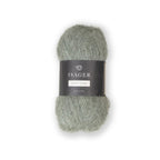 Isager Soft Fine 25 g – Ylellistä alpakkaa, silkkiä ja jakkia (150 m / 25 g). "Isagerin kashmir" tuo neuleeseen utuisen pehmeyden. Tilaa lanka heti!