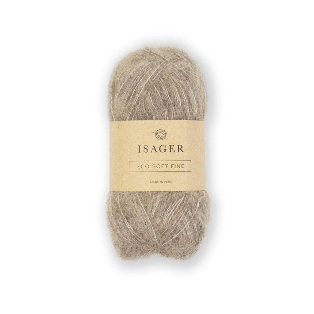 Isager Soft Fine 25 g – Ylellistä alpakkaa, silkkiä ja jakkia (150 m / 25 g). "Isagerin kashmir" tuo neuleeseen utuisen pehmeyden. Tilaa lanka heti!