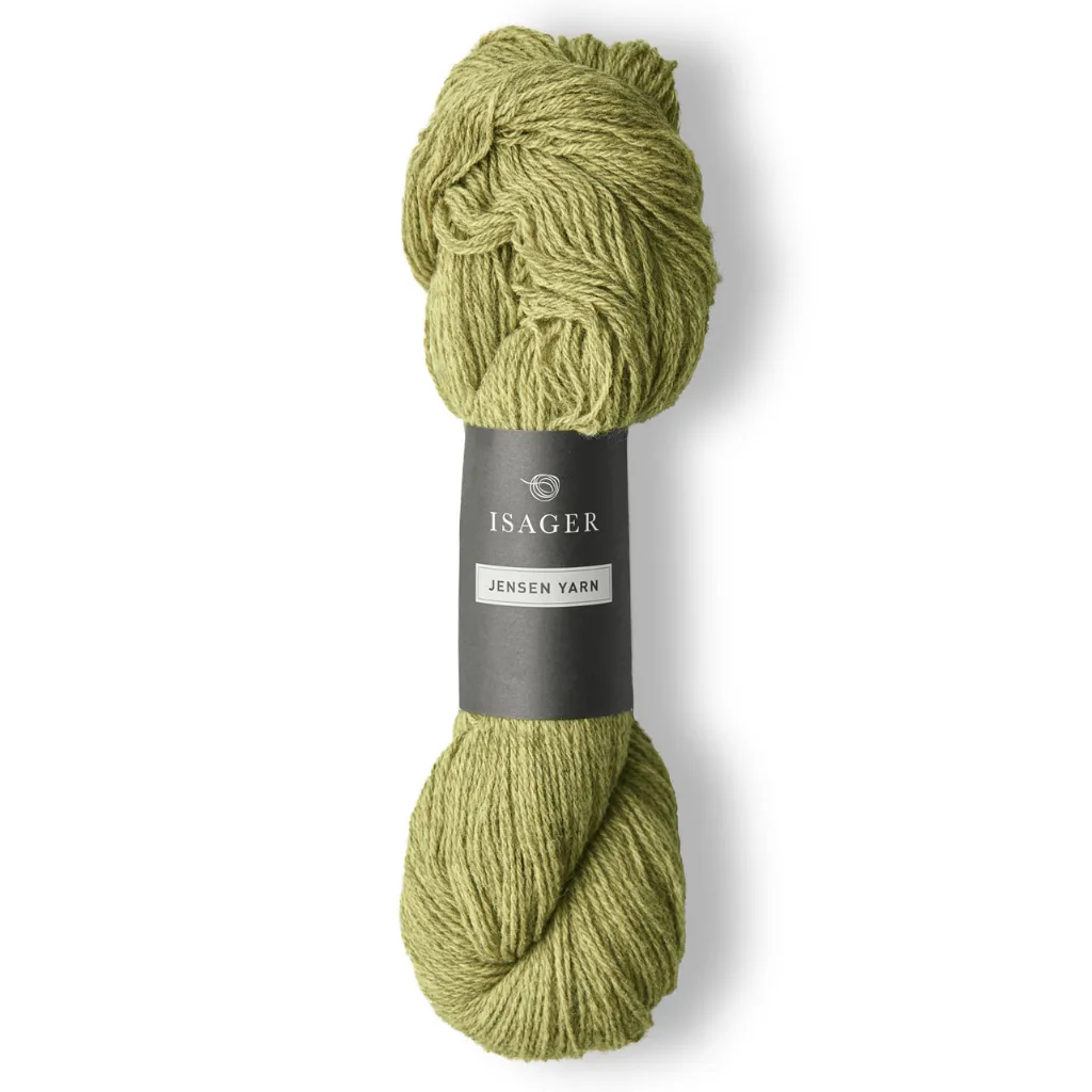 Isager Jensen 100 g (2x50 g) – Ryhdikäs 3-säikeinen tanskalainen villalanka palmikoihin ja pintaneuleisiin. Mulesing-vapaa. Tilaa lanka heti!