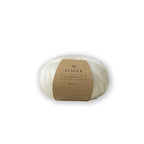 Isager Mulberry Silk 25 g – 100 % ylellinen mulperisilkkilanka. Tuo neuleeseen silkkisen pehmeyden ja kiillon toisen langan rinnalla. Tilaa silkki heti!