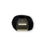 Isager Mulberry Silk 25 g – 100 % ylellinen mulperisilkkilanka. Tuo neuleeseen silkkisen pehmeyden ja kiillon toisen langan rinnalla. Tilaa silkki heti!