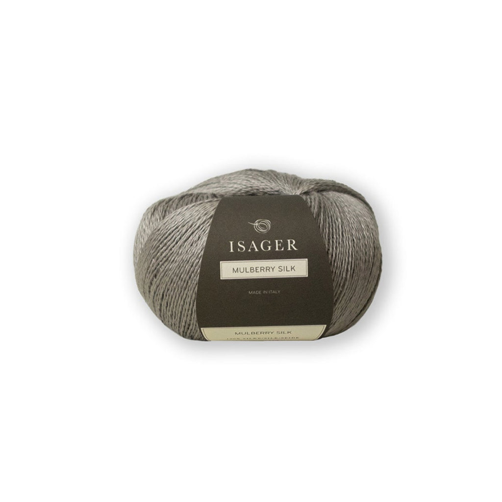 Isager Mulberry Silk 25 g – 100 % ylellinen mulperisilkkilanka. Tuo neuleeseen silkkisen pehmeyden ja kiillon toisen langan rinnalla. Tilaa silkki heti!