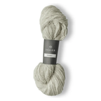 Isager Tvinni 100 g (2x50 g) – Ensiluokkainen 2-säikeinen merinokaritsanvilla (510 m / 100 g). Kestävä ja monikäyttöinen. Tilaa ihana lanka heti!