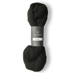 Isager Tvinni 100 g (2x50 g) – Ensiluokkainen 2-säikeinen merinokaritsanvilla (510 m / 100 g). Kestävä ja monikäyttöinen. Tilaa ihana lanka heti!