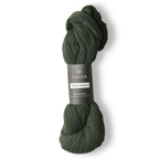 Isager Tvinni 100 g (2x50 g) – Ensiluokkainen 2-säikeinen merinokaritsanvilla (510 m / 100 g). Kestävä ja monikäyttöinen. Tilaa ihana lanka heti!