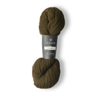 Isager Tvinni 100 g (2x50 g) – Ensiluokkainen 2-säikeinen merinokaritsanvilla (510 m / 100 g). Kestävä ja monikäyttöinen. Tilaa ihana lanka heti!