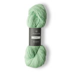 Isager Tvinni 100 g (2x50 g) – Ensiluokkainen 2-säikeinen merinokaritsanvilla (510 m / 100 g). Kestävä ja monikäyttöinen. Tilaa ihana lanka heti!