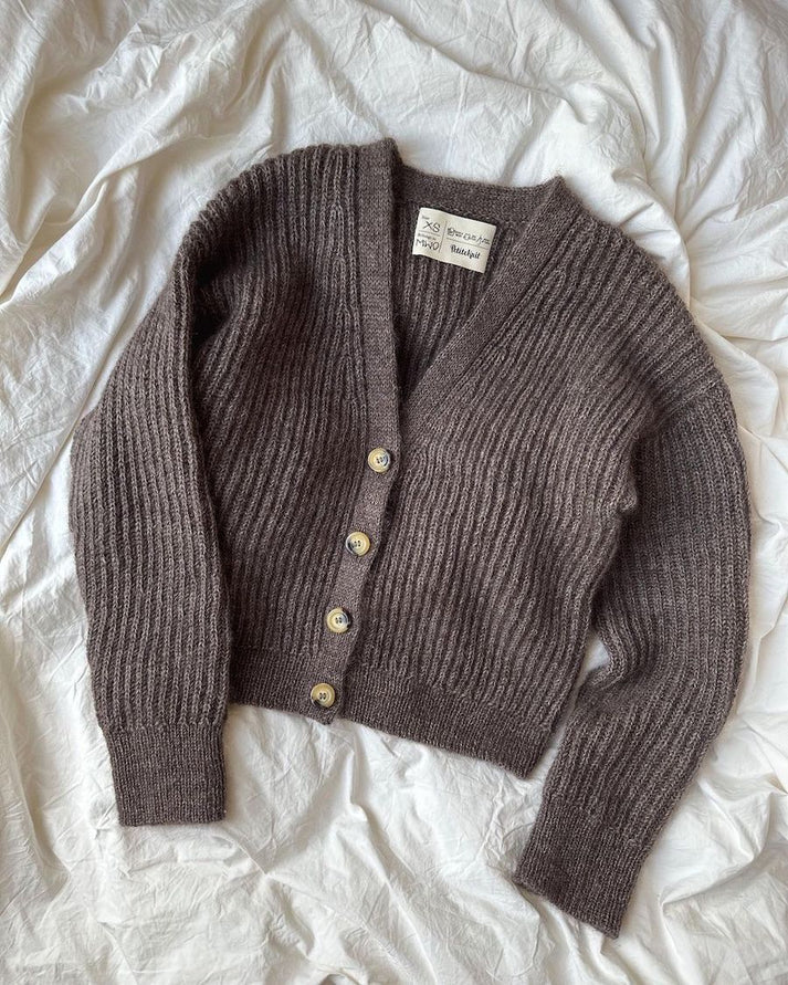 PetiteKnit – Agnete Cardigan (suomenkielinen neuleohje) - printti