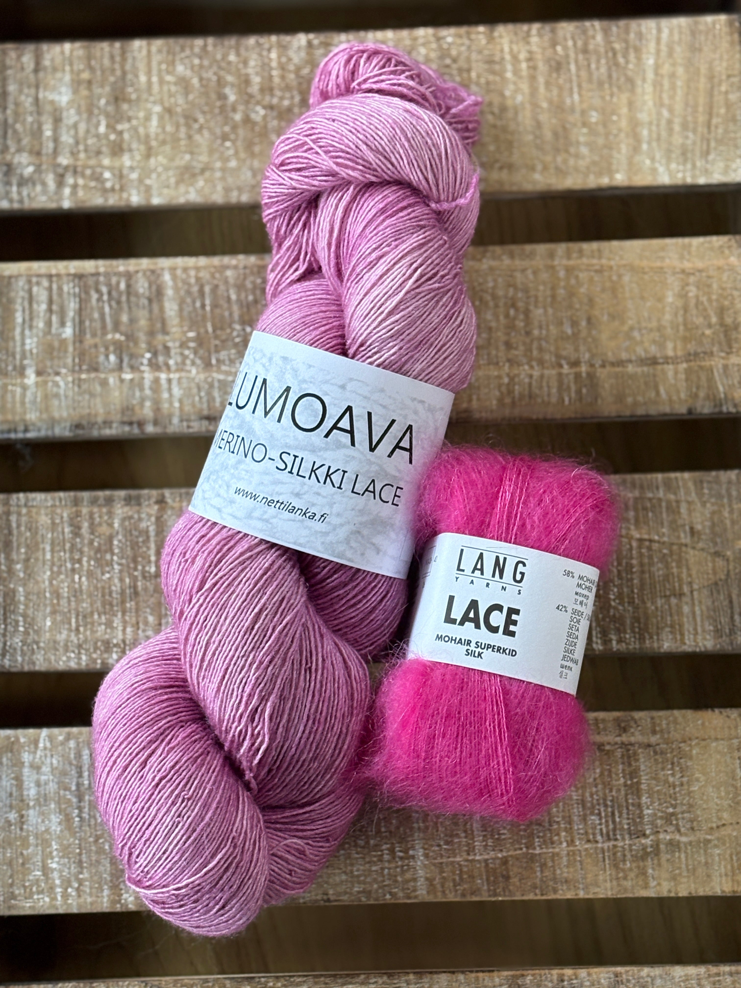 Lumoava Merino-Silkki Lace – Yksisäikeistä unelmaa ja höyhenenkevyttä pehmeyttä ja Lang lace silkki-mohair langan yhdistelmänä