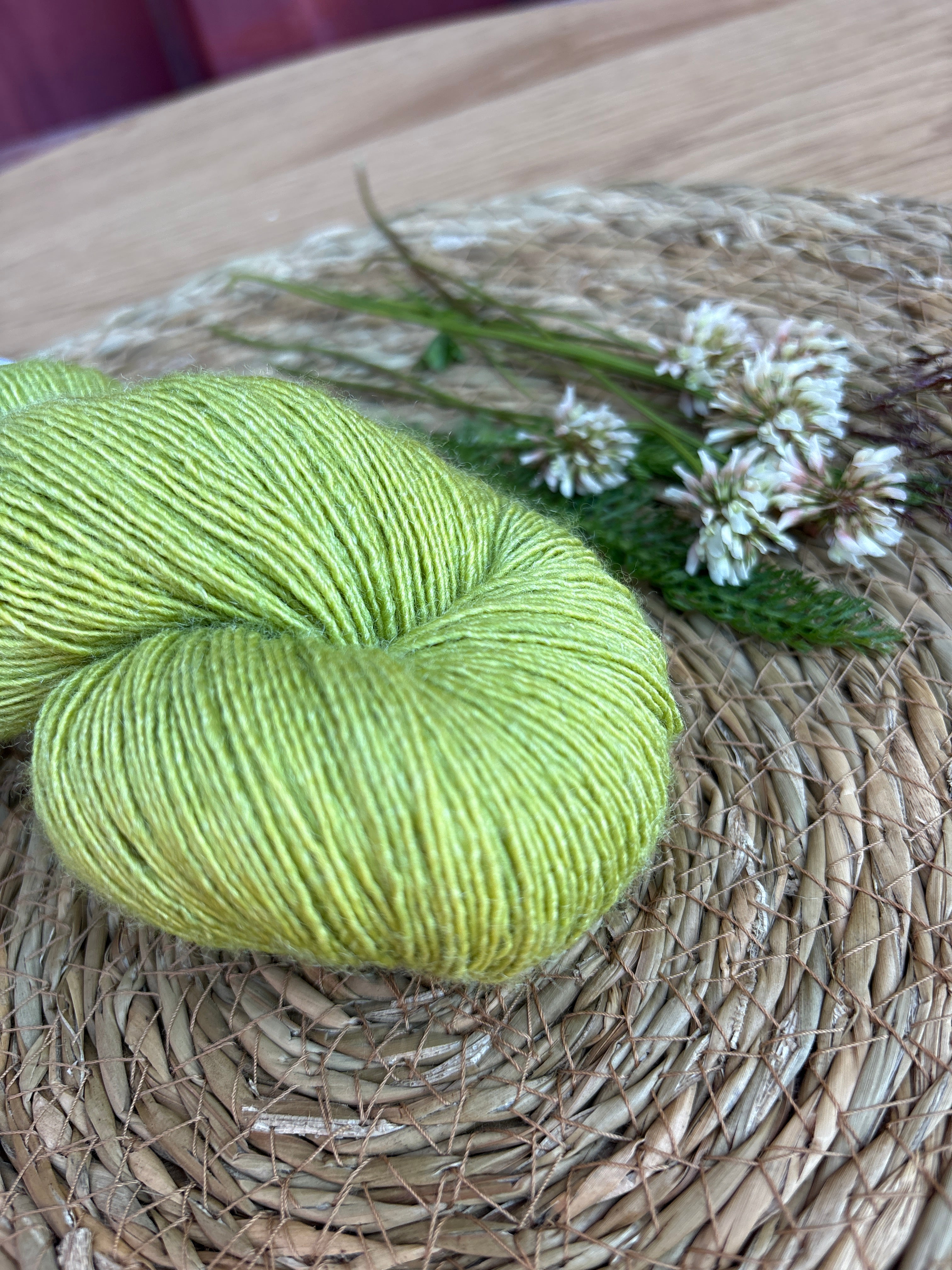 Lumoava merino-silkki lace
