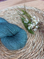 Lumoava merino-silkki lace