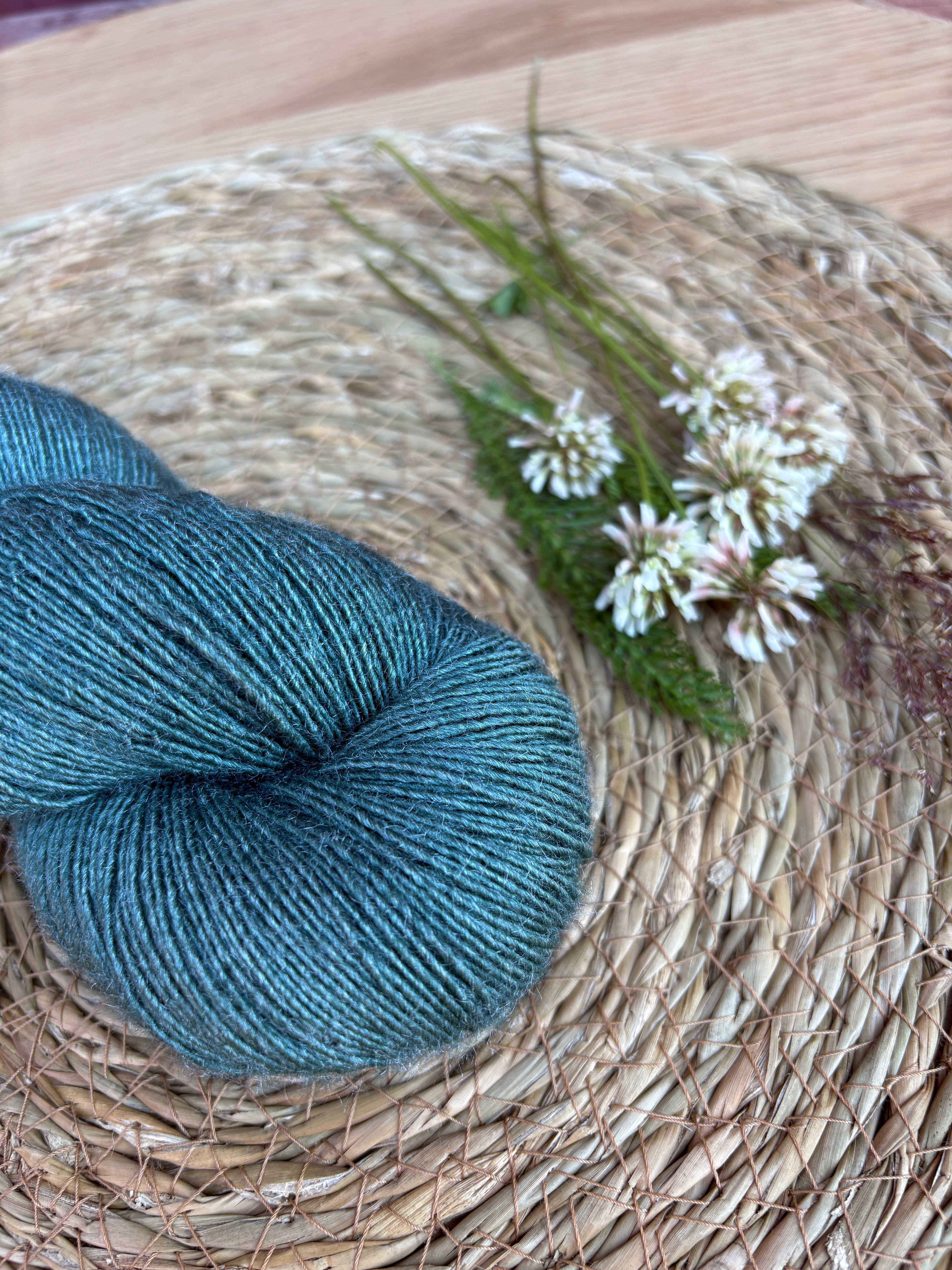 Lumoava merino-silkki lace