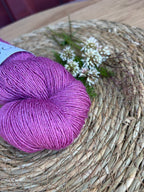 Lumoava merino-silkki lace