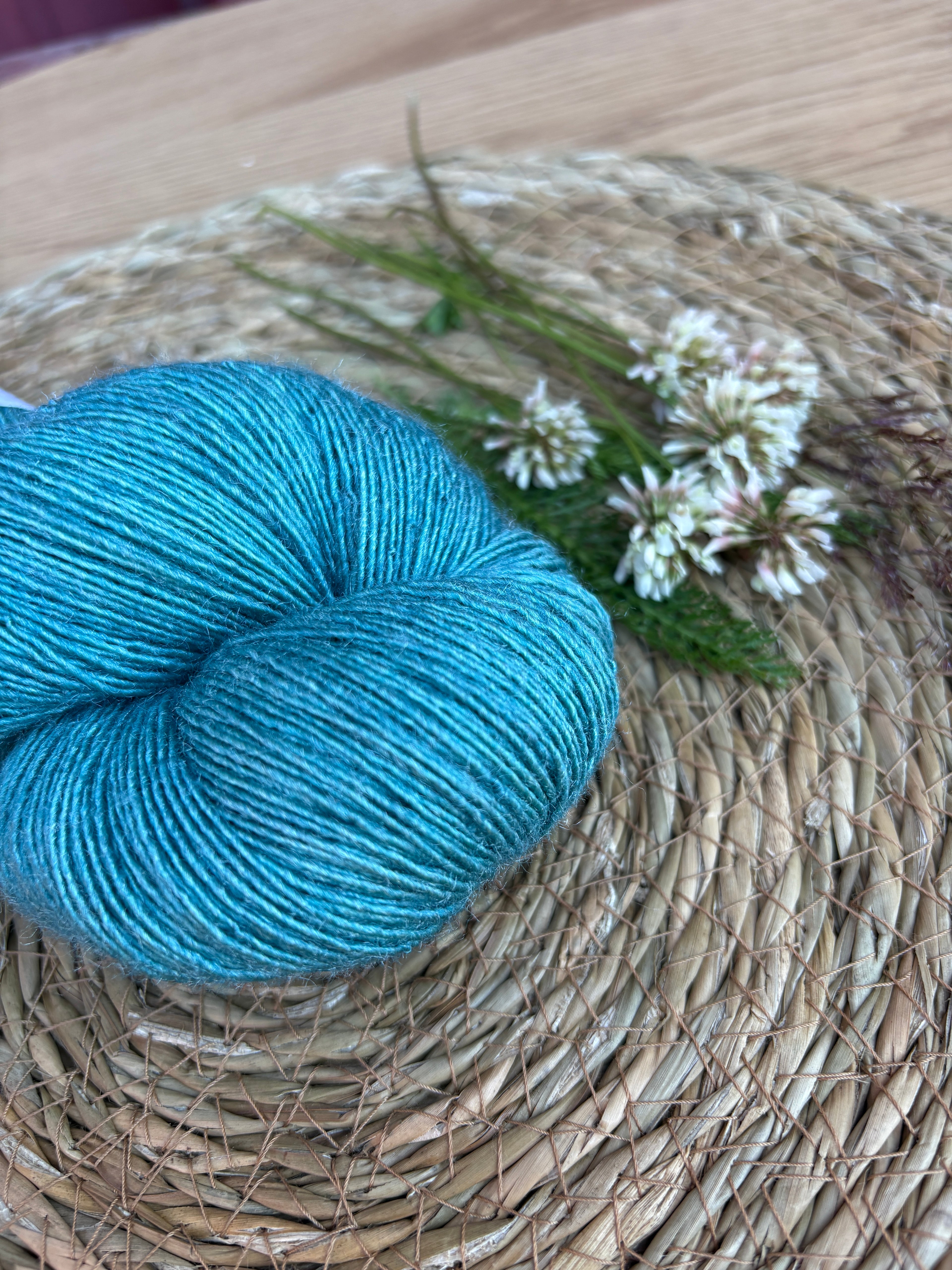 Lumoava merino-silkki lace