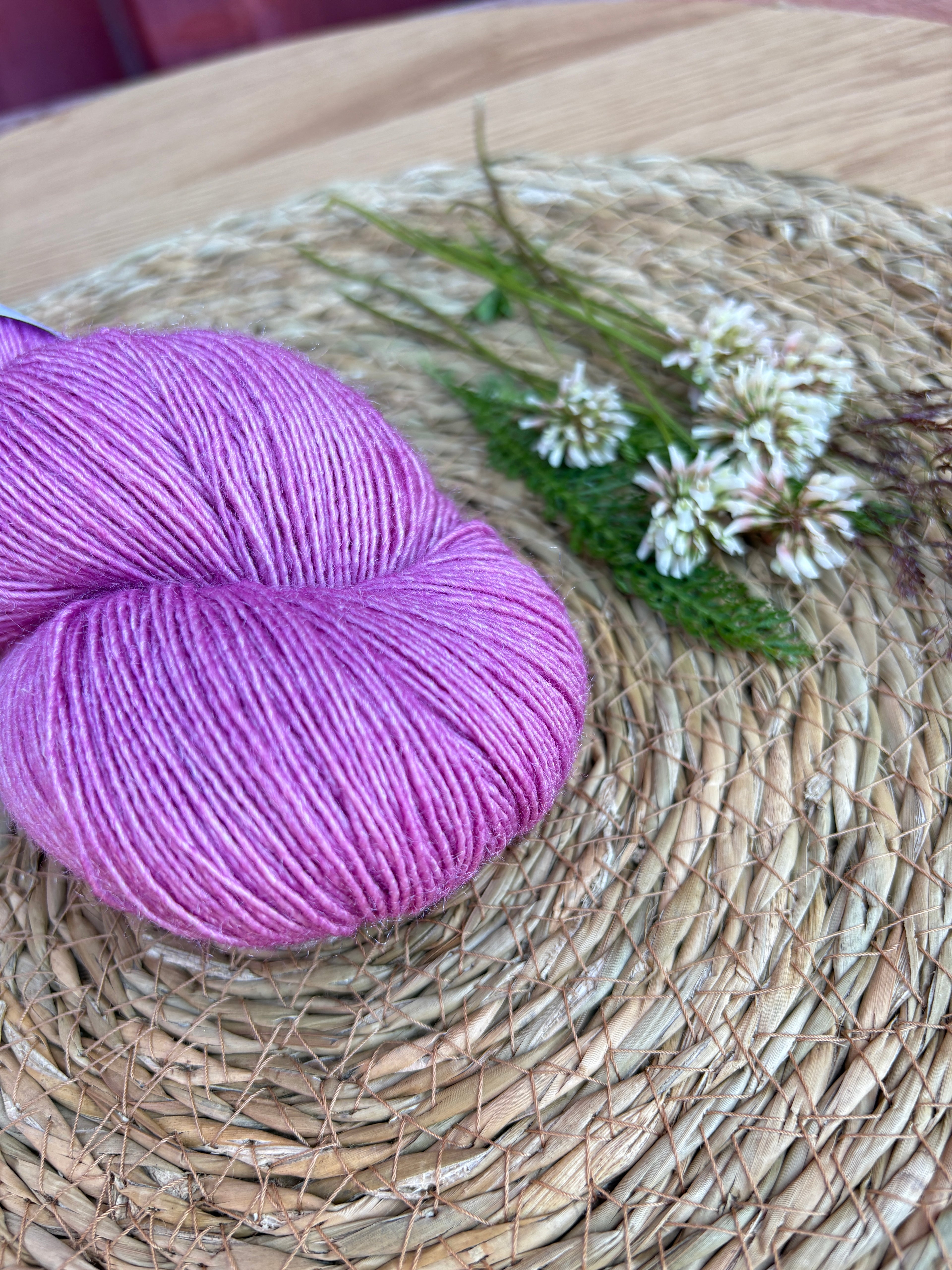 Lumoava merino-silkki lace