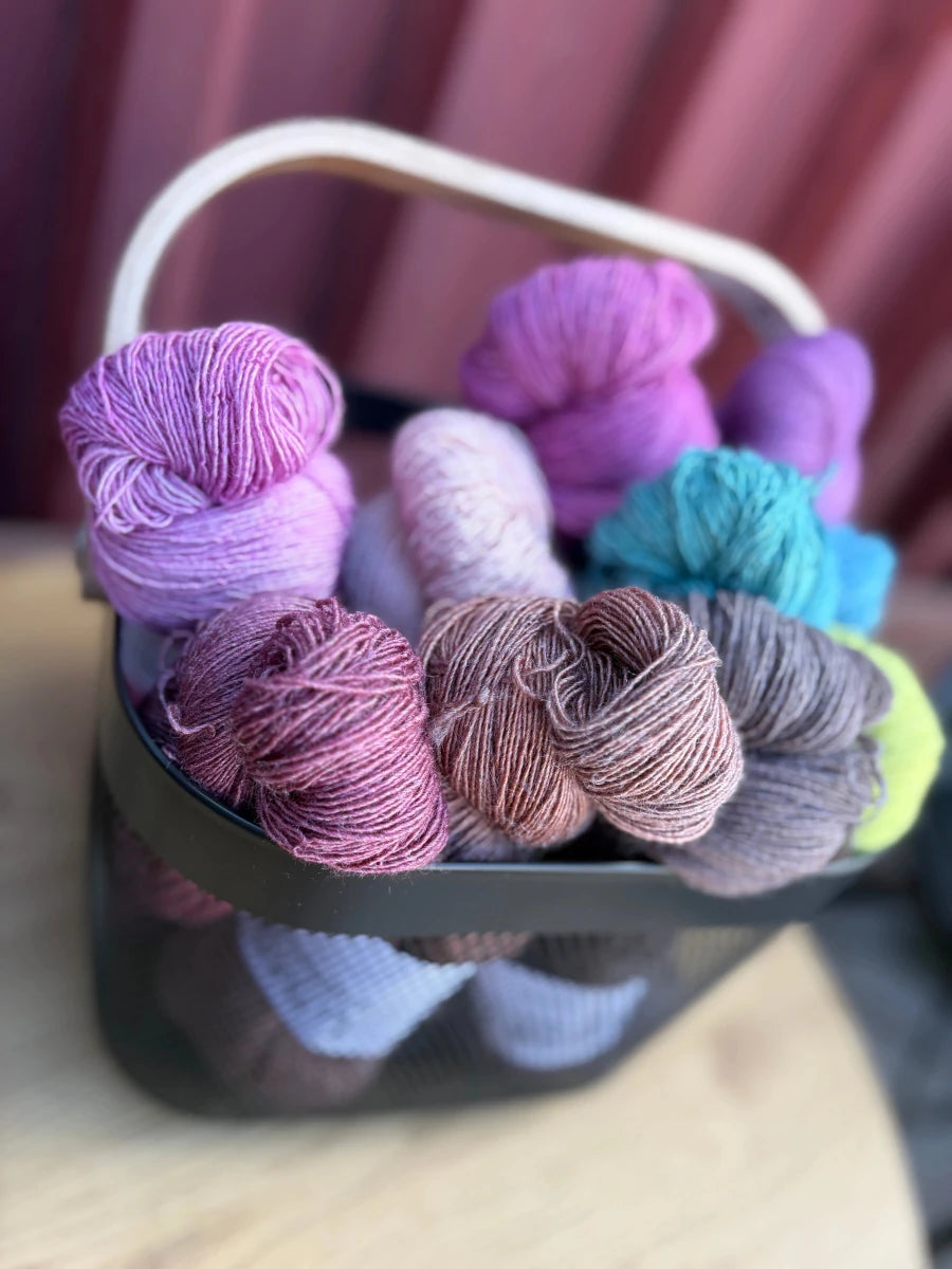 Nettilanka - Lumoava merino-silkki lace - 1. Ametisti