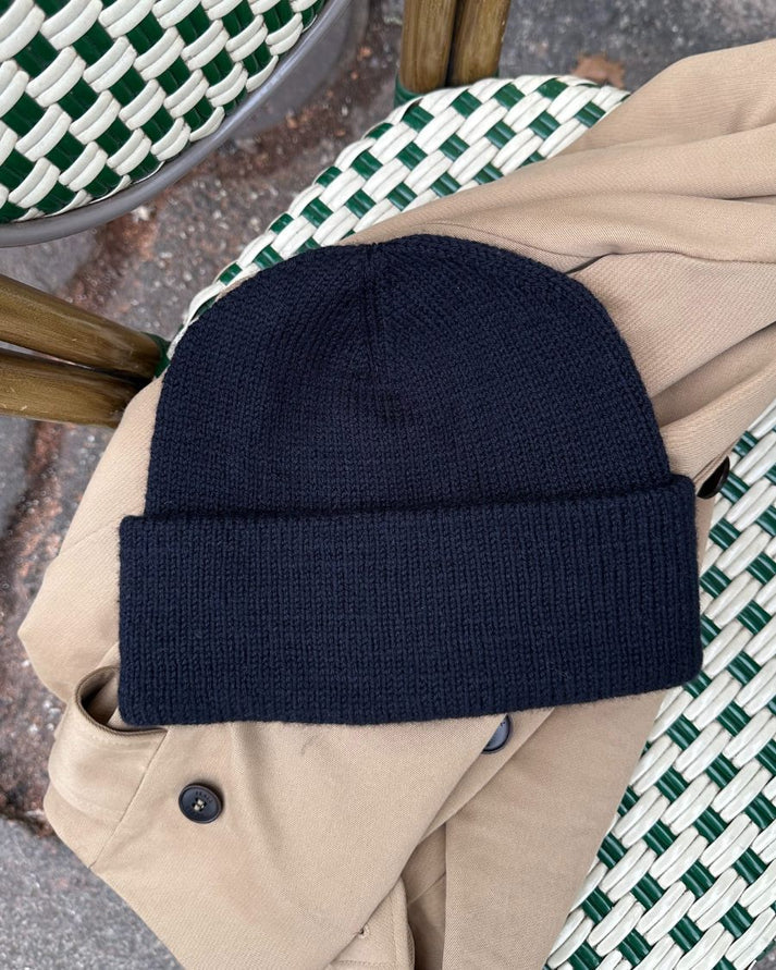 Oslo Hat (Oslopipo) on PetiteKnitin klassinen ja huippusuosittu luottopipo koko perheelle.