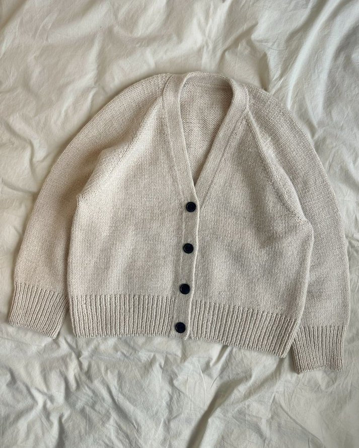 PetiteKnit – Champagne Cardigan (suomenkielinen neuleohje)- printti -
