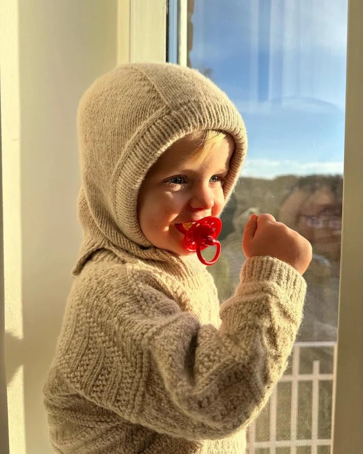 Everyday Balaclava on klassinen, erinomaisesti istuva ja ihanan lämmin kypärämyssy lapsille vauvasta kouluikäiseen.
