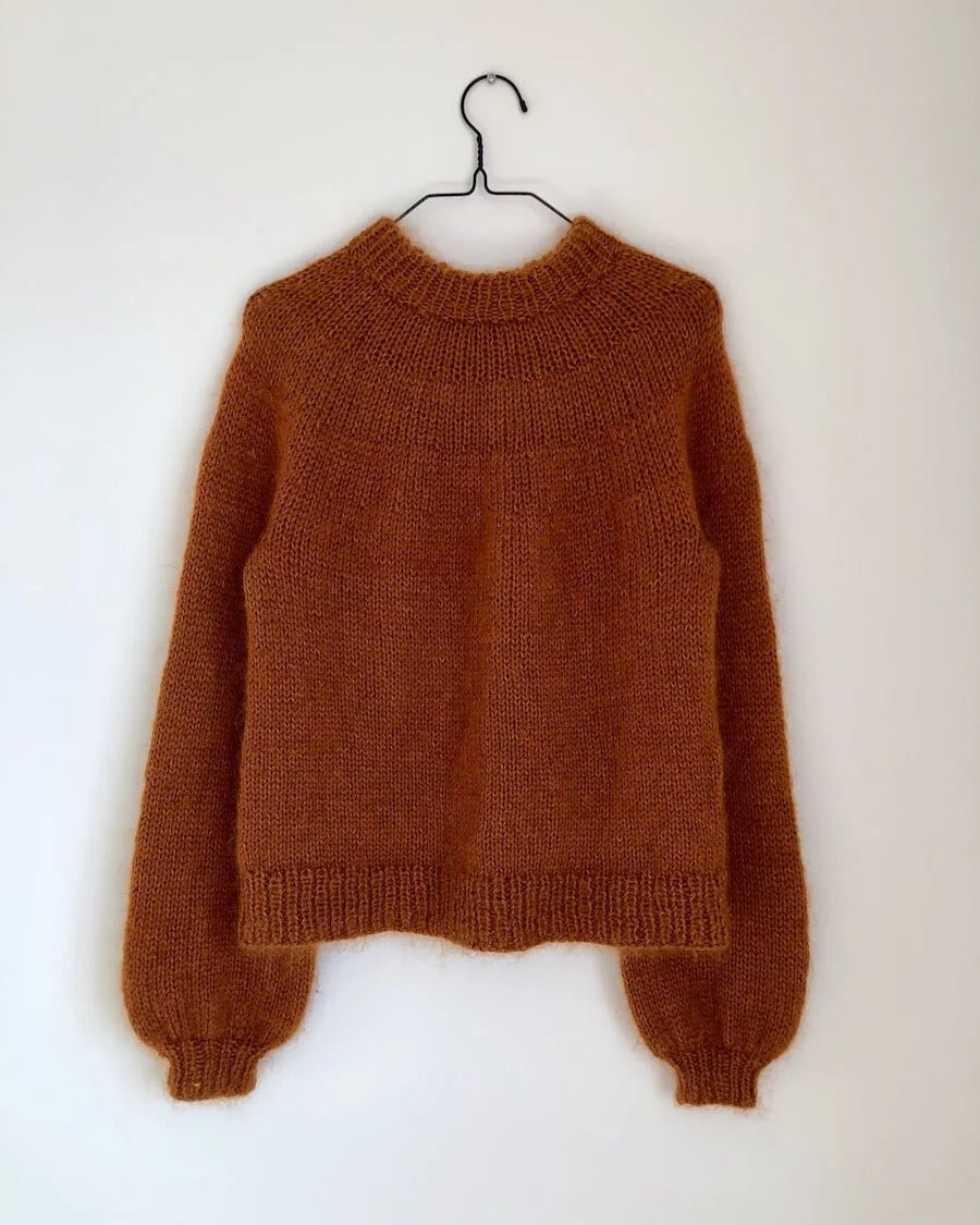 Novice Sweater on täydellinen ensimmäinen villapaitaprojekti aloittelevalle neulojalle tai rento luottoneule kokeneemmalle tekijälle!