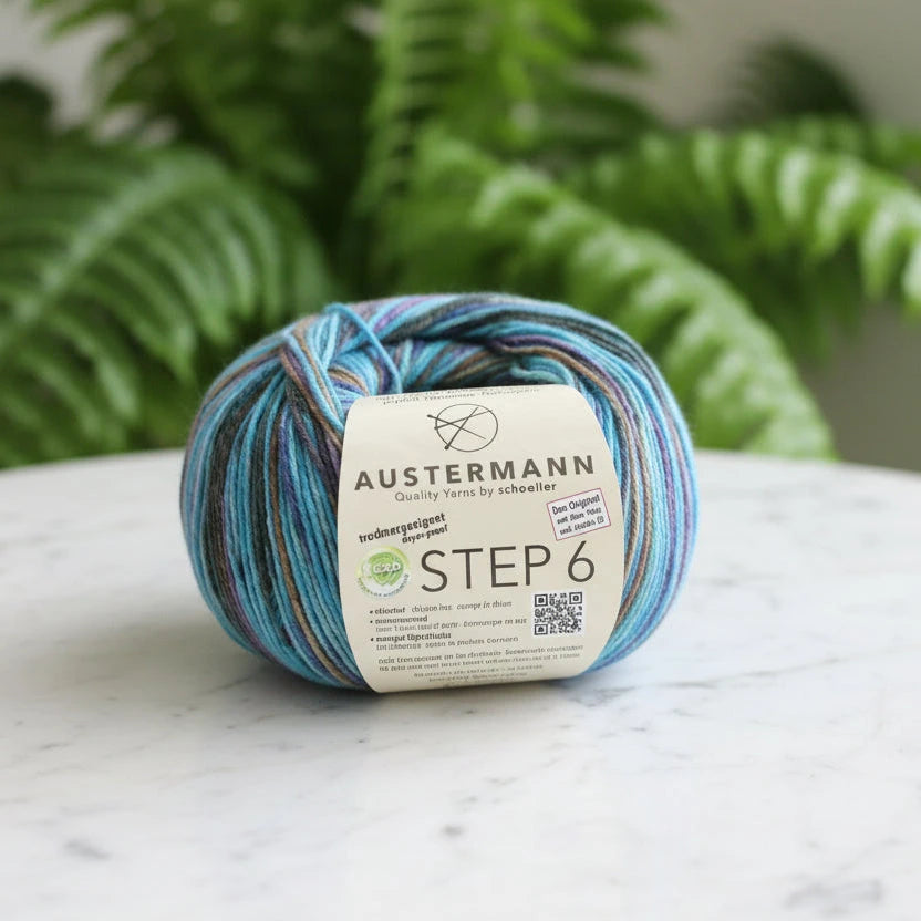 Haluatko villasukat, jotka tuntuvat hyvältä jo neuloessa? Austermann Step 6 on klassikkolanka, jossa yhdistyy paksumman langan lämpö ja ainutlaatuinen hoitavuus