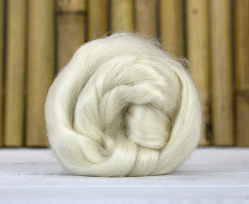 Kyseessä ei ole mikä tahansa mohair, vaan nimensä mukaisesti Kid Mohair – nuoren angoravuohen aivan ensimmäisestä kerinnästä saatu aarre. 