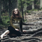 Väki -villapusero - Jenna Kostet printti (Suomenkielinen ohje)